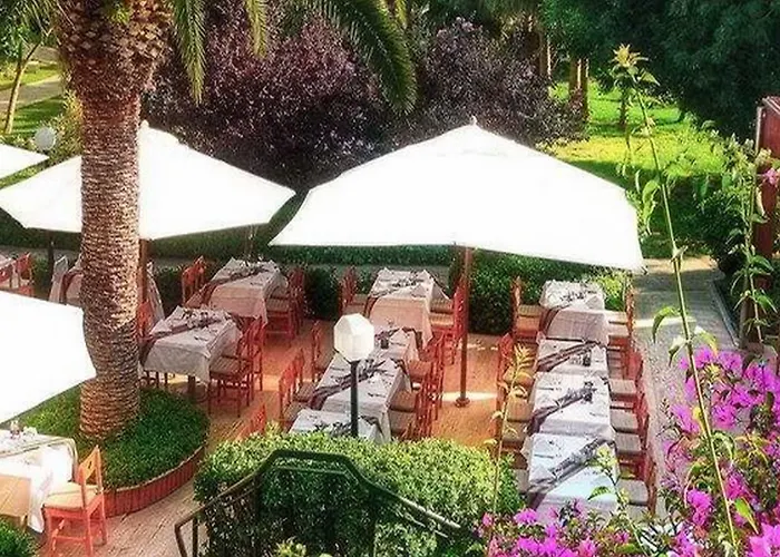 ラブランダ アランツール 5* アランヤ