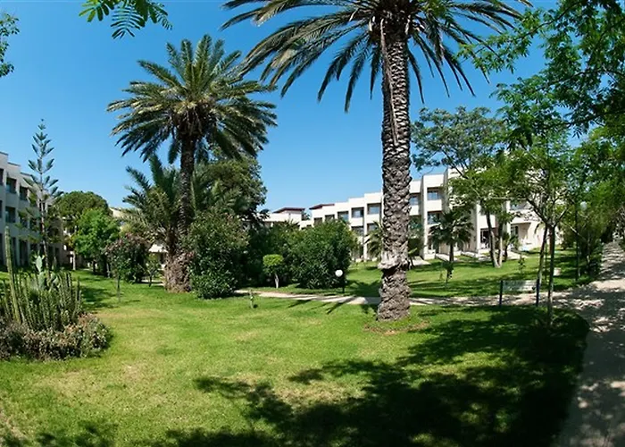 ラブランダ アランツール 5* アランヤ